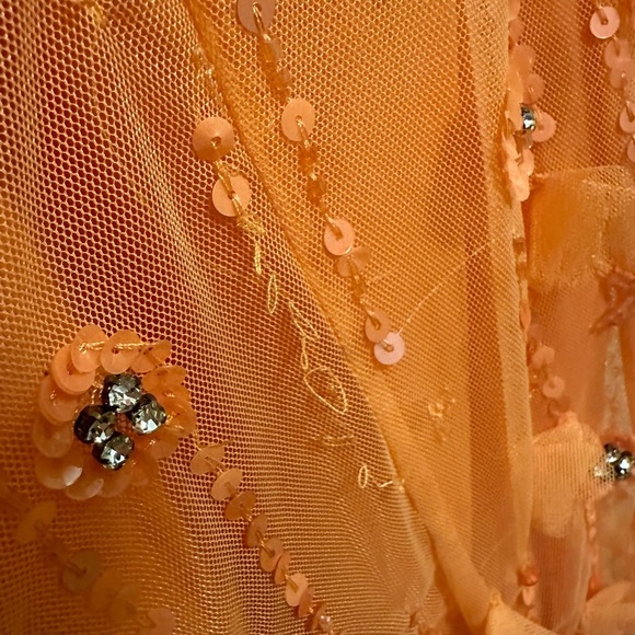 NEW Mac Duggal Beaded Floral Illusion Short Cape Sleeve Sheath Gown Coral 14 - Picture 8 of 9